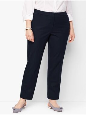 NWT- Talbots Montauk High-Waist Flare Pant👖 in Navy
